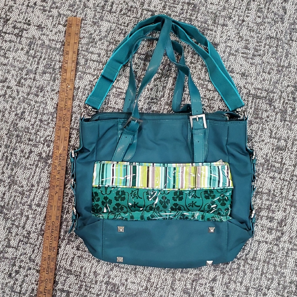 Green Tote with Patterned Accents And Lots Of Pockets